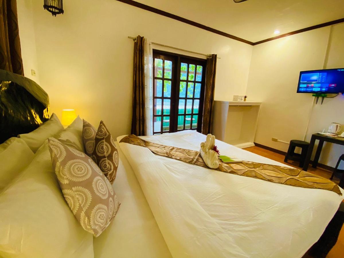 אל נידו Sophias Beach Guest House מראה חיצוני תמונה