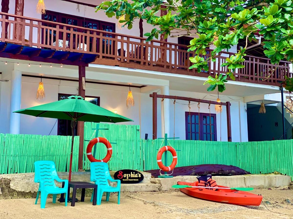 אל נידו Sophias Beach Guest House מראה חיצוני תמונה