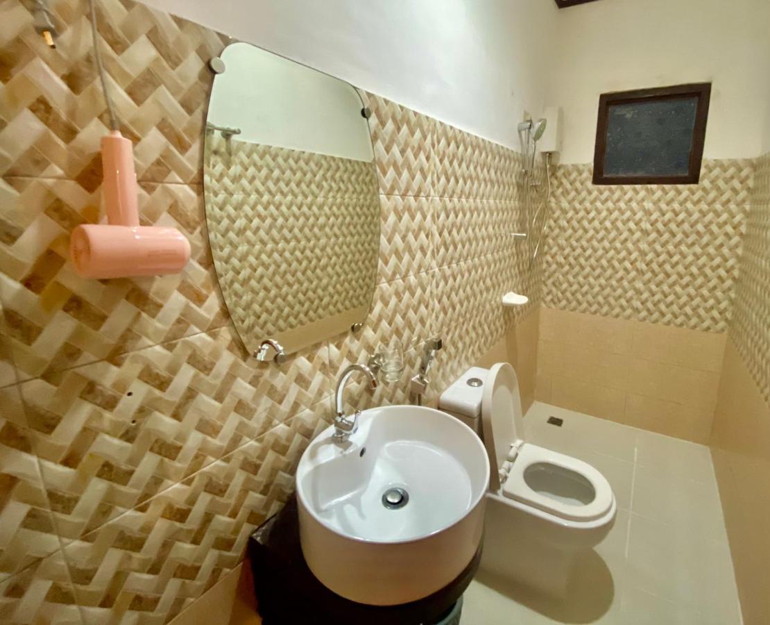 אל נידו Sophias Beach Guest House מראה חיצוני תמונה